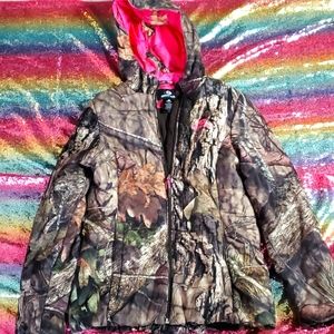 Mossy Oak camouflage zip up Jacket.